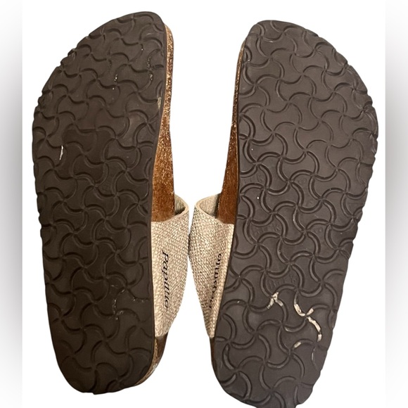 Birkenstock Papillio gizeh tan textured leather sandals - Picture 9 of 12